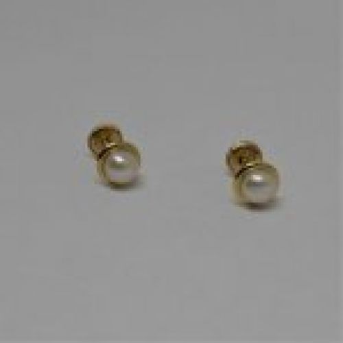 alt=\"pendientes niña de oro de ley 18 K. con perlas cultivadas japonesas\"