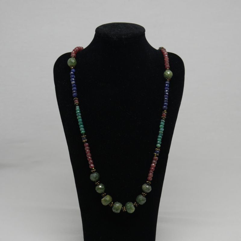 alt=\"collar gargantilla de plata dorada de ley 925 Mils. y piedras naturales\"