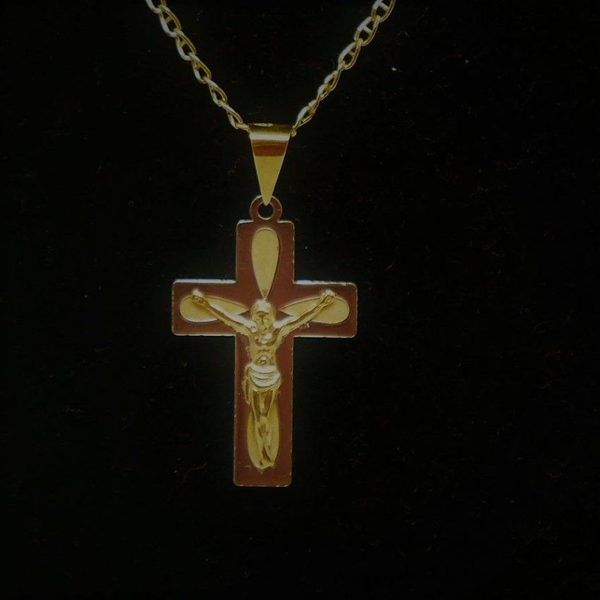 alt=\"Crucifijo de Oro Blanco y Oro de ley 18 K. jpg. www.santelmotienda.com\"