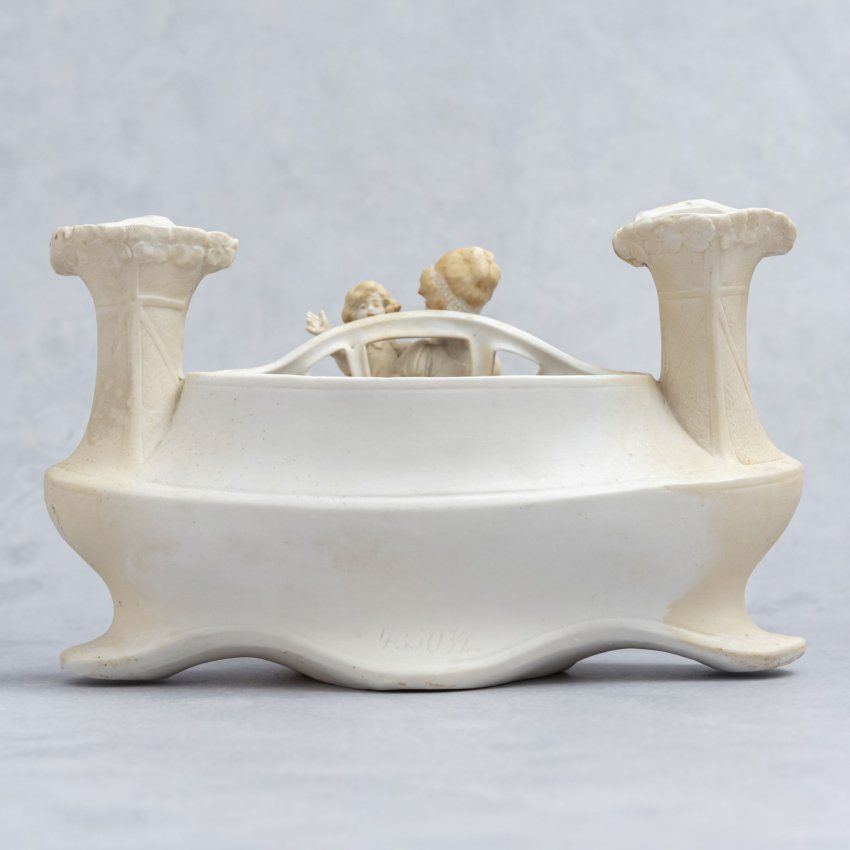 alt=\"jardinera biscuit art noveauy, finales siglo XIX.www.santelmotienda.com\"