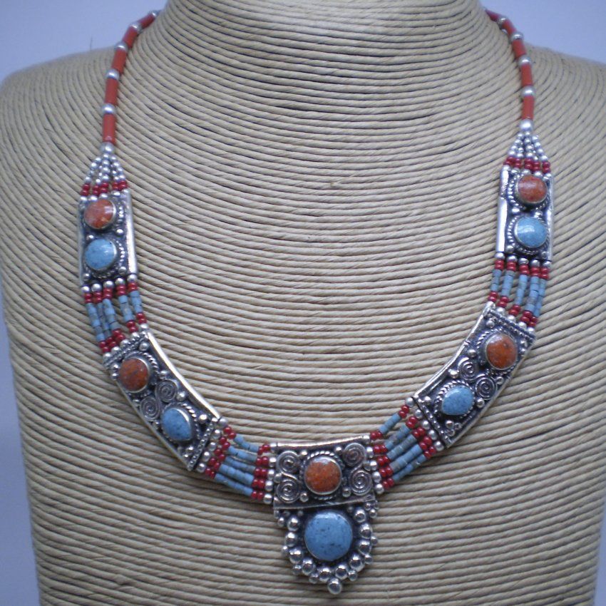 Collar Afgano de alpaca, 3 vueltas con corales y turquesas
