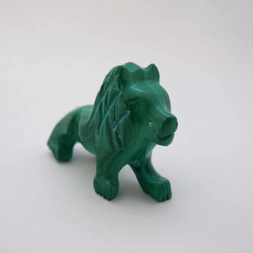 Alt=\"Miniatura leon de malaquita tallado a mano en la antigua republica del zaire. en los años 90 www.santelmotienda.com\"