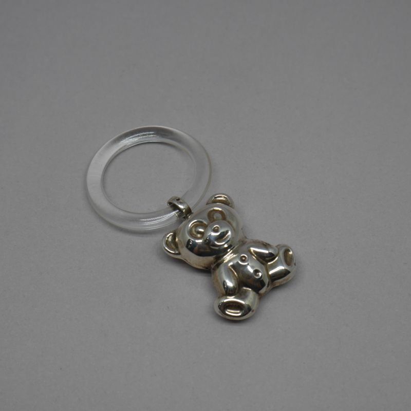 alt=\"sonajero bebé de plata de ley con forma de osito\"