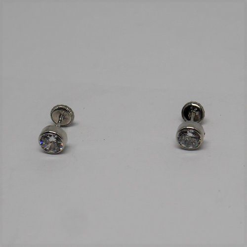 alt=\"pendientes redondos oro redondos niña mujer con circonita\"