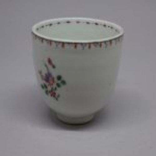 alt="Taza de porcelana Compañía de Indias, principios del Siglo XX"JPG
