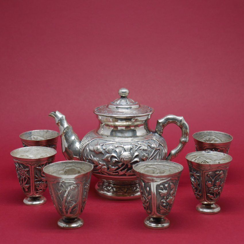 Tetera y juego de vasos de Plata de ley 925 Mils.