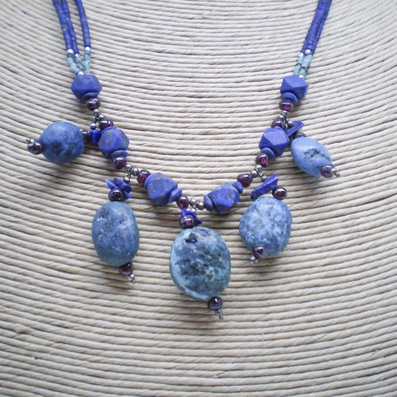 Collar Afgano de alpaca, 3 vueltas, con turquesas y sodalita