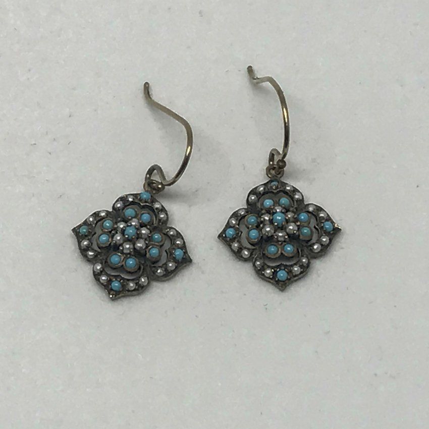 alt=\"Pendientes de oro bajo 9  K. con turquesas y perlitas\"