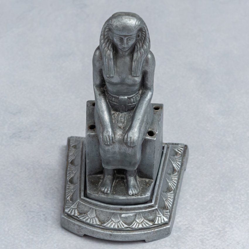 Alt="Figura esenciero mujer de metal egipcia para 4 varillas