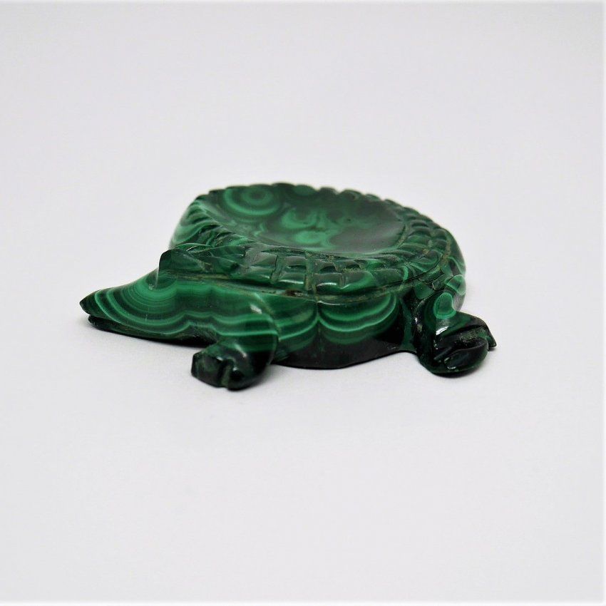 alt=\"caiman en miniaura de Malaquita tallado a mano. www.santelmotienda.com\"