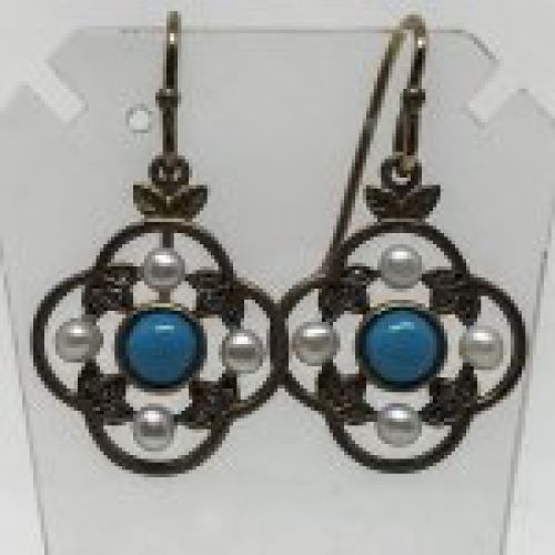 alt="Pendientes de oro bajo 9  K