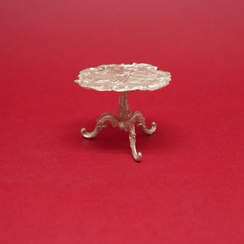 Mesa miniatura de plata de ley 925 MIls.