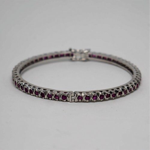 alt=\"pulsera de plata rodinada y rubies. www.santelmotienda.com\"