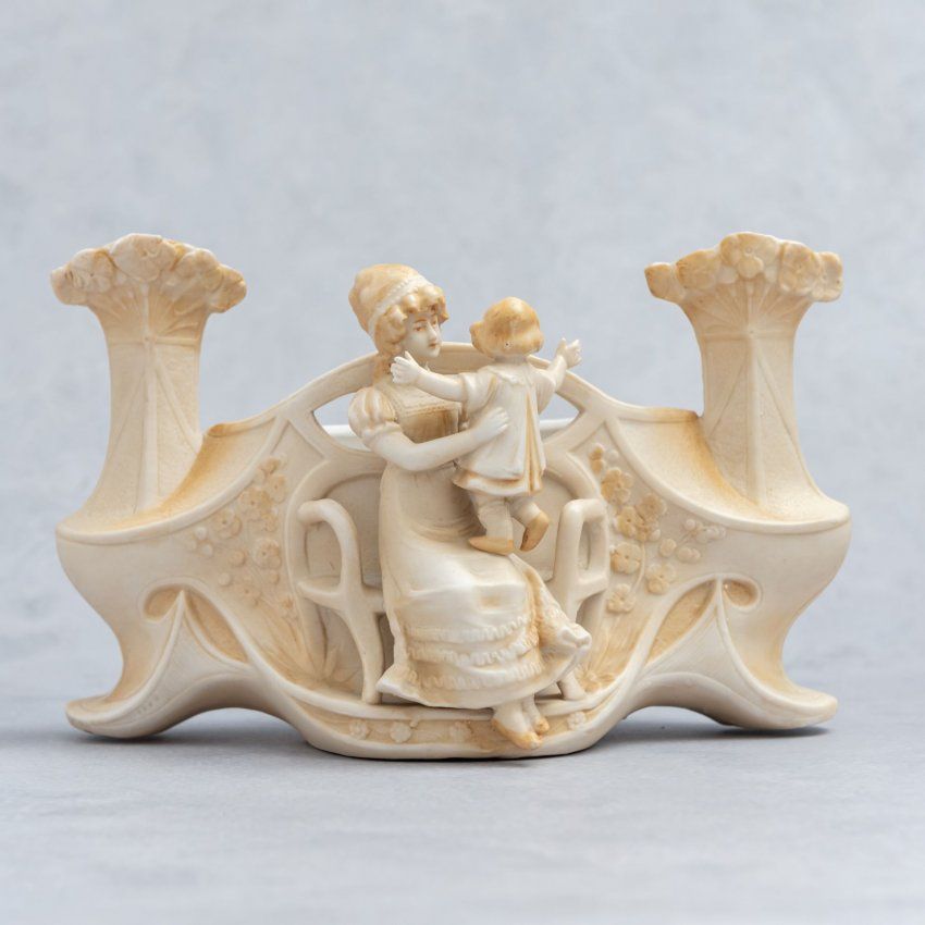 alt=\"jardinera biscuit art noveauy, finales siglo XIX.www.santelmotienda.com\"