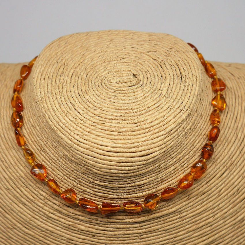 alt="Collar de ambar para bebe