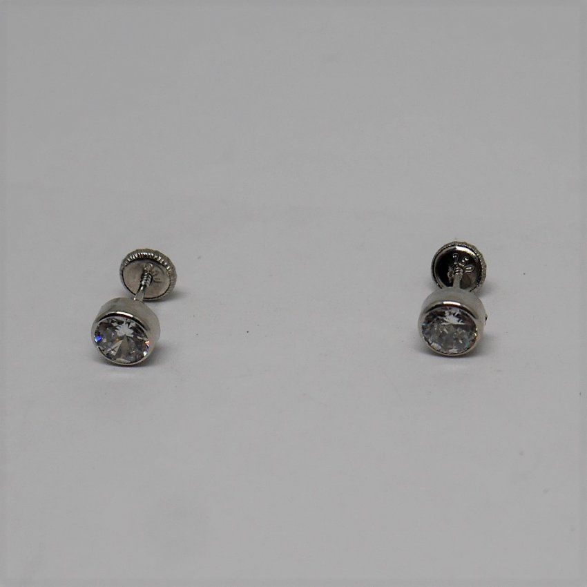 alt=\"pendientes redondos oro redondos niña mujer con circonita\"