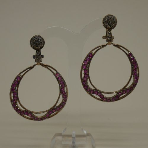 Pendientes de Plata de ley 925 Mils. largos con marcasitas y rubies de la India