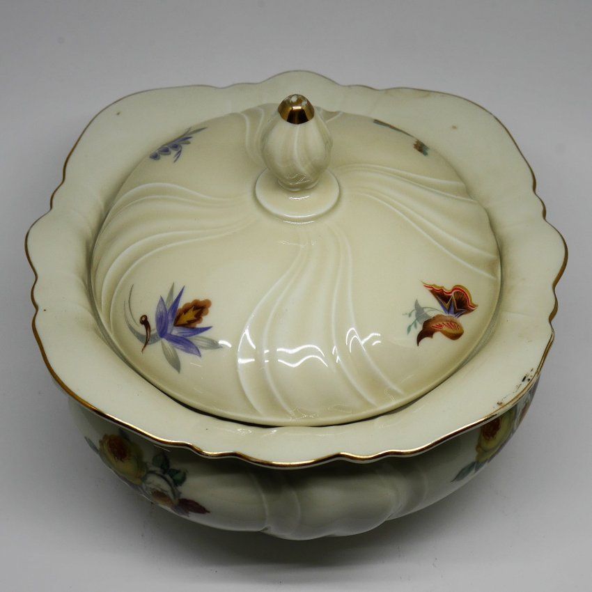alt:"bombonera de porcelana rosenthal antigua