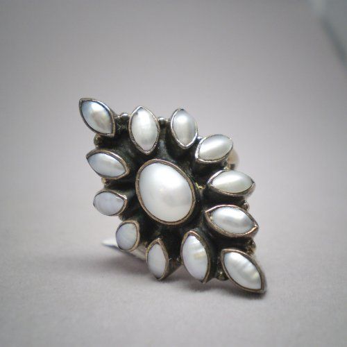 Sortija lanzadera de plata de ley 925 Mils. con 13 perlas de agua dulce