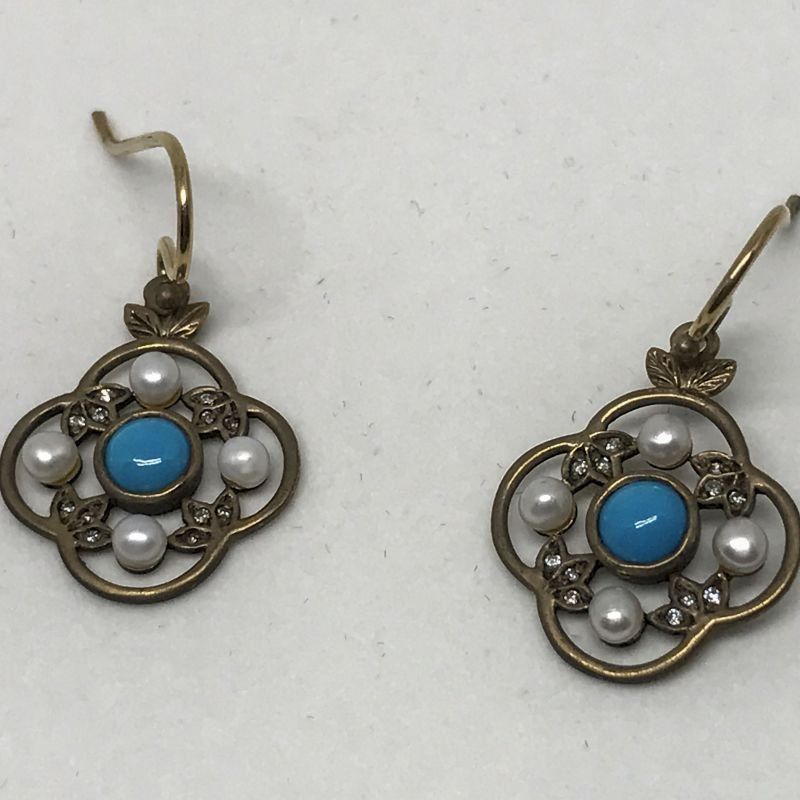 alt=\"Pendientes de oro bajo 9  K. con diamantes, perlitas y turquesa\"
