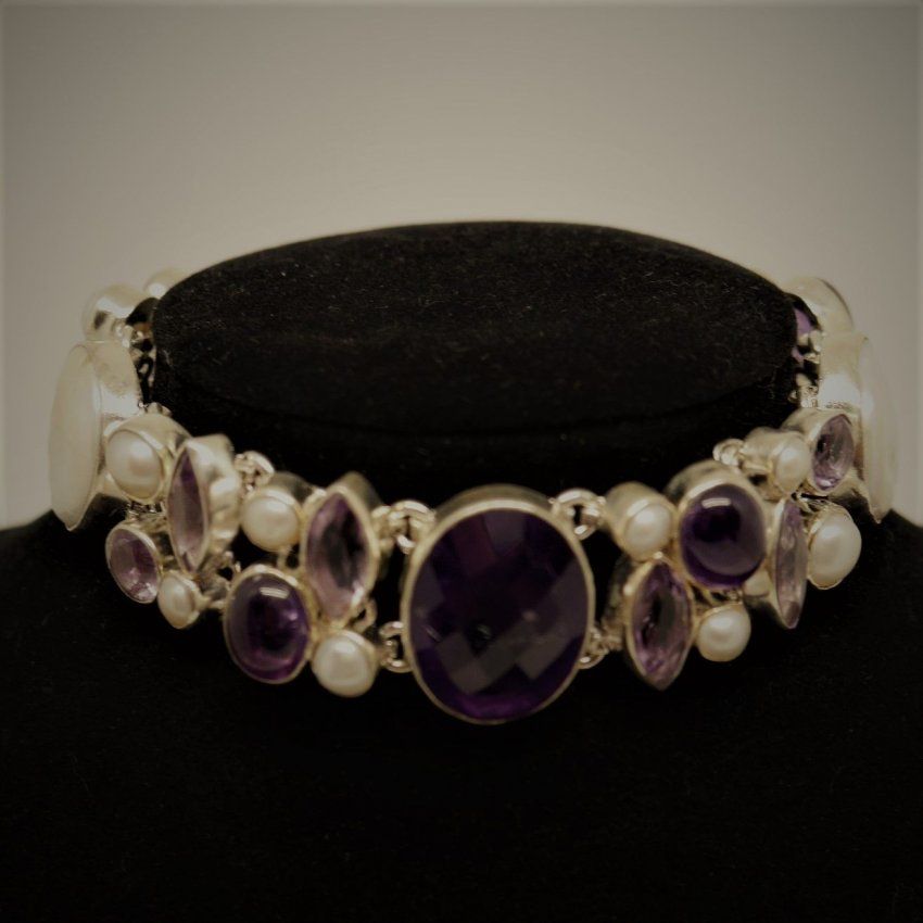 alt=\"Pulsera de Plata de ley 925 Mils. amatistas y Perlas de agua dulce\"