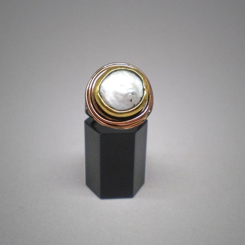 Sortija de plata y plata dorada de ley 925 Mils. con perla natural