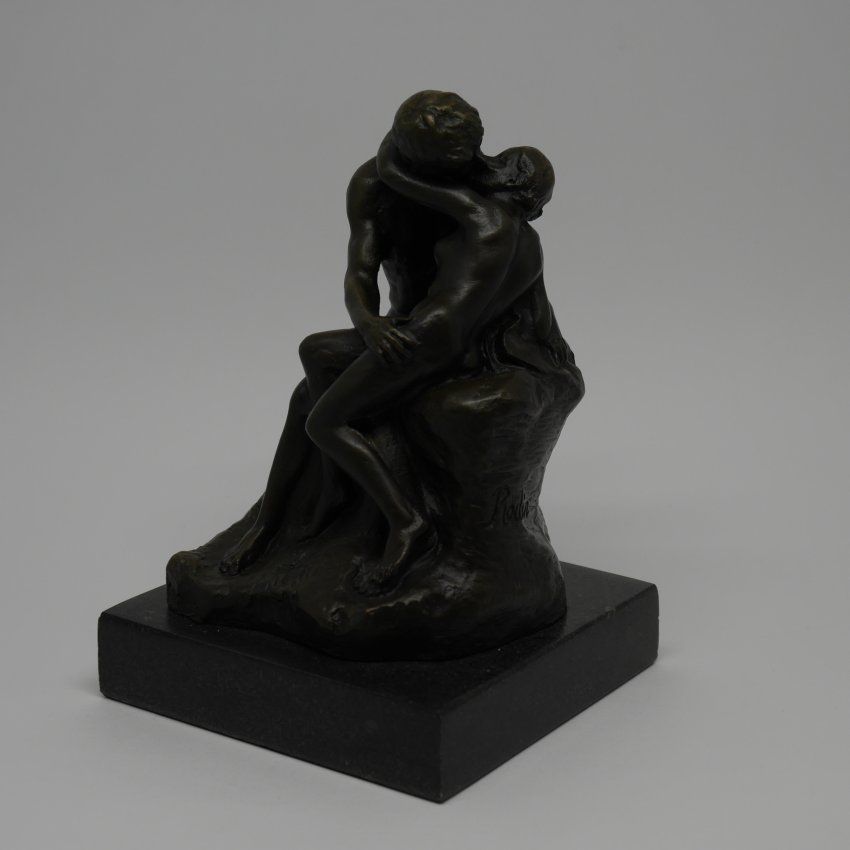Figura de bronce, pareja el Beso de Rodín