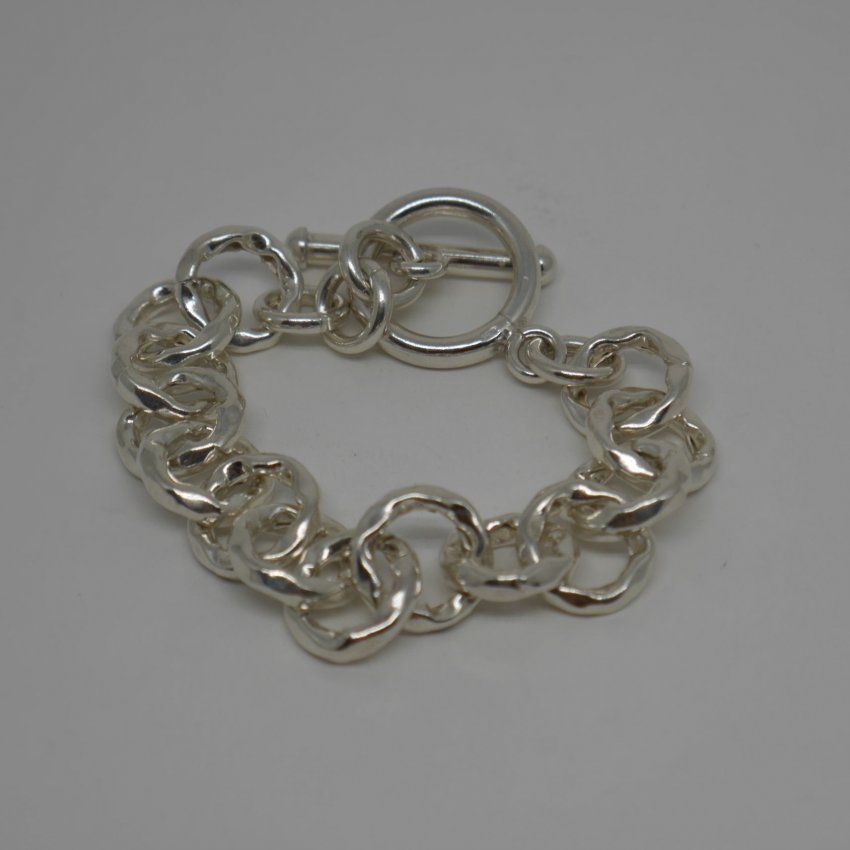 alt=\"Pulsera eslabones redondos de plata de ley. www.santelmotienda.com\"