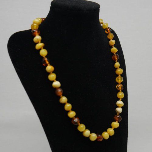 alt=\"Collar bebé de ámbar dos colorles\"