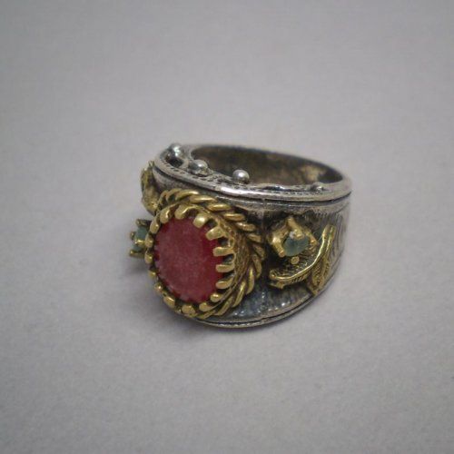 Sortija Afgana de plata de ley 925 Mils. con rubí y esmeralda