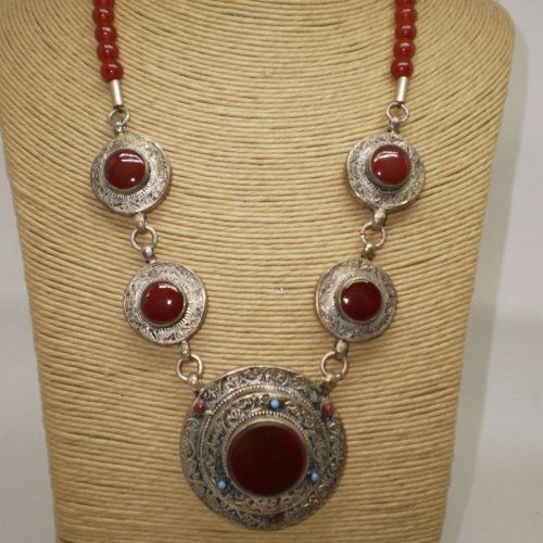 Collar Afgano de alpaca y piedras de cornalina