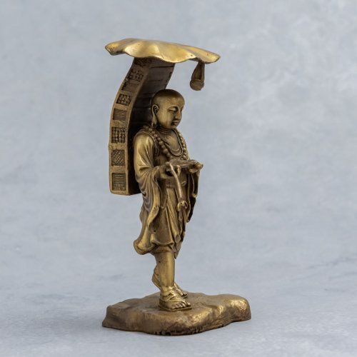 Alt=\"figura bronce monje budista. www.santelmotienda.com\"