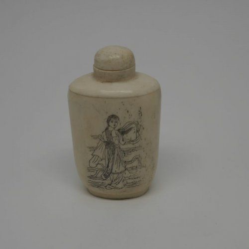 Esenciero de hueso fabricado a mano