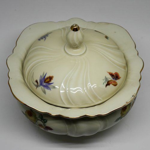 alt:\"bombonera de porcelana rosenthal antigua. wwww.santelmotienda.com\"