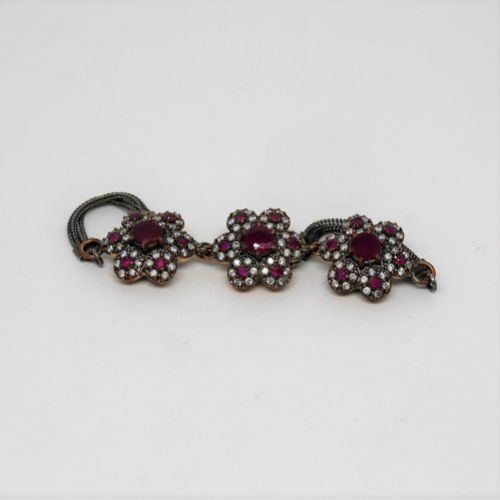 alt=\"pulsera de plata de ley 925 Mils. con zafiros blancos y azules. www.santelmotienda.com\"