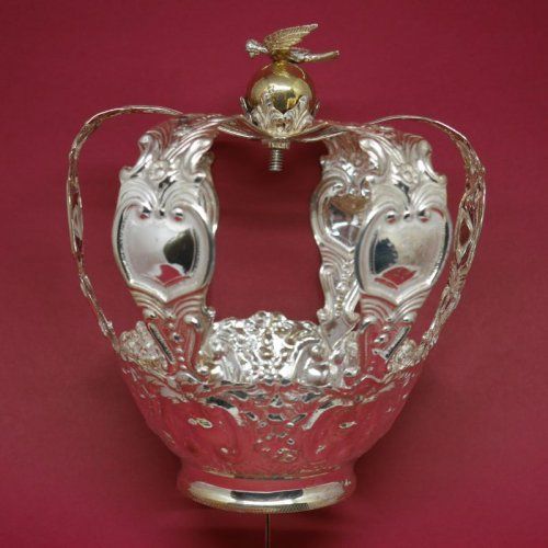 alt=\"corona plata antiguo\"