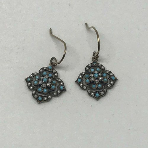 alt=\"Pendientes de oro bajo 9  K. con turquesas y perlitas\"