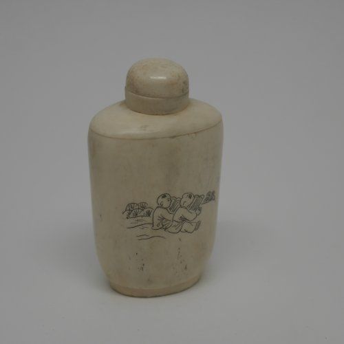 Esenciero de hueso fabricado a mano