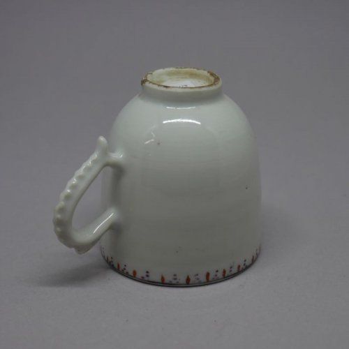 alt=\"Taza de porcelana Compañía de Indias, principios del Siglo XX\"JPG