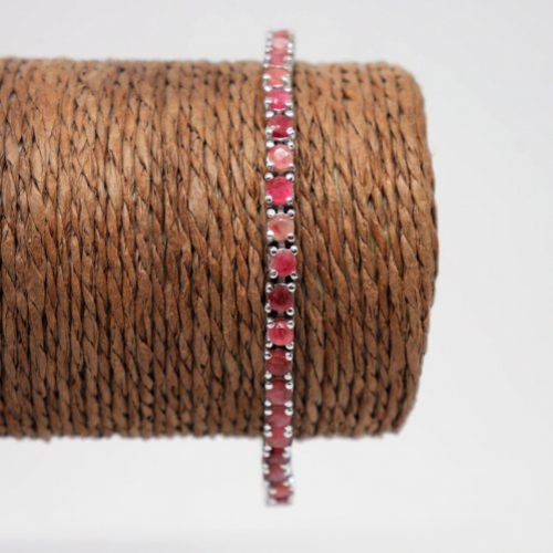 alt=\"pulsera de plata de ley rodinada con rubies. www.santelmotienda.com\"