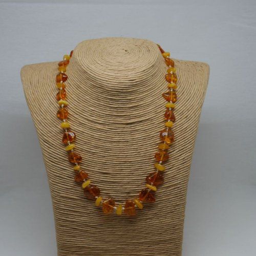 alt=\"collar de ámbar\"