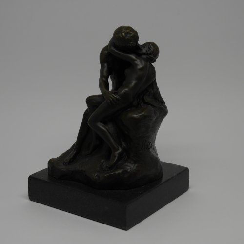 Figura bronce, el beso de Rodin
