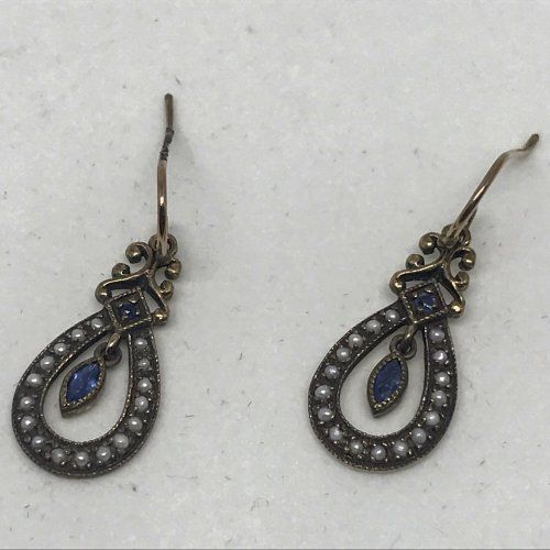 alt=\"pendientes oro zafiros azules perlitas\"