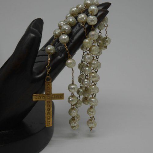 alt=\"Rosario Oro del ey 18 K. y Nácar facetado. www.santelmotienda.com. jpeg\"