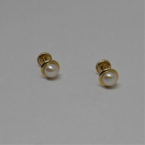 alt=\"pendientes niña de oro de ley 18 K. con perlas cultivadas japonesas\"