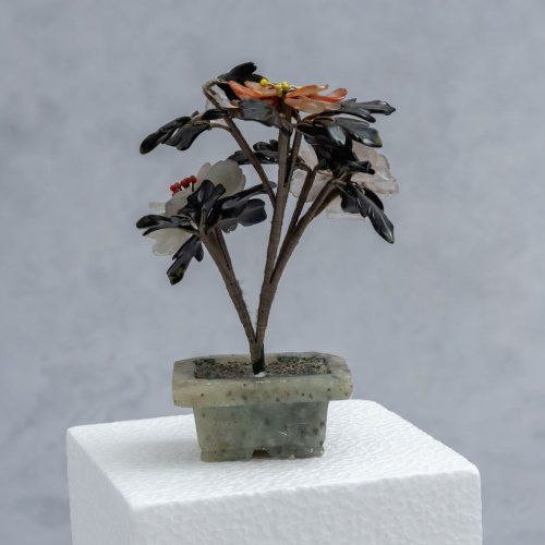 alt=\"centro/maceta piedra dura con jade, cuarzo, ágata y cornalina. www.santelmotienda.com\"