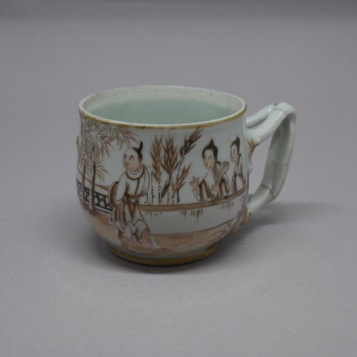 alt=\"Taza de porcelana Japonesa, principios del Siglo XX\"